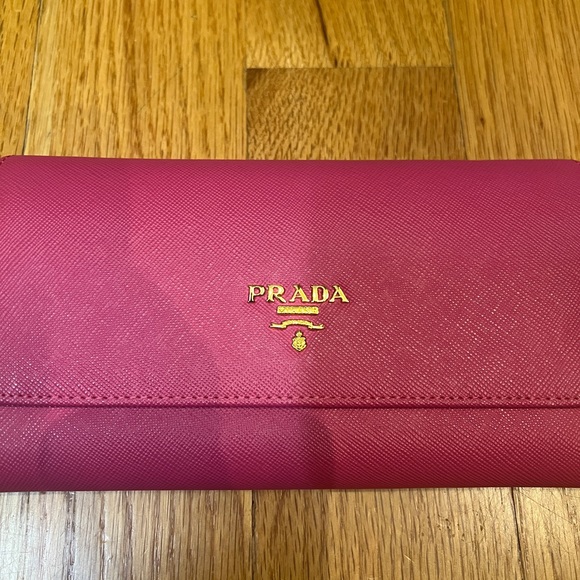 Prada Large Leather Wallet - Picture 2 of 7